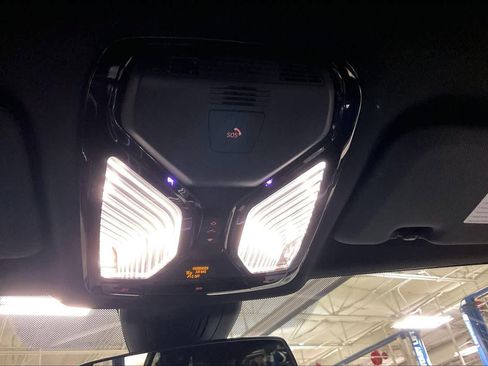 Used 2023 BMW X5 sDrive40i w/ Premium Package image 36