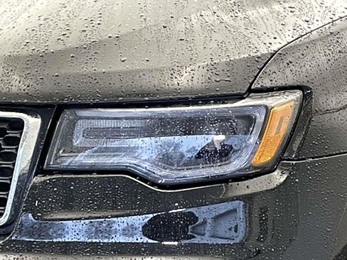 Used 2020 Jeep Grand Cherokee Limited w/ Premium Lighting Group image 15