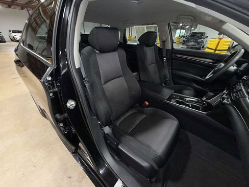Used 2019 Honda Accord LX image 16