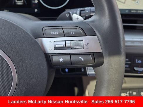 Used 2025 Hyundai Kona Limited image 27