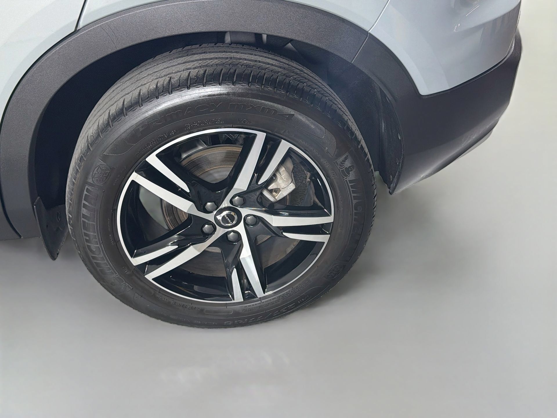 Certified 2024 Volvo XC40 B5 Core AWD/4WD image 30