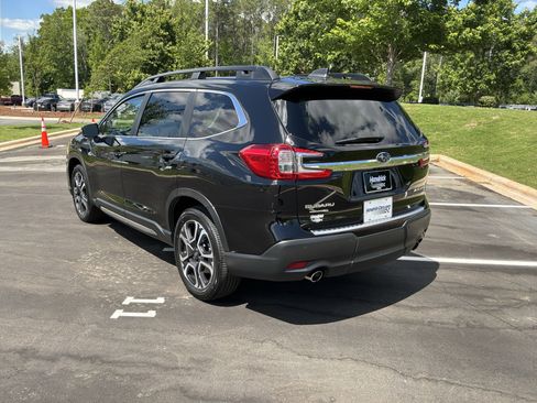 Used 2023 Subaru Ascent Limited AWD/4WD image 8