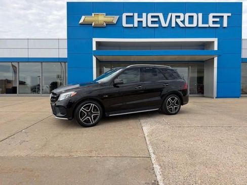Used 2017 Mercedes-Benz GLE 43 AMG 4MATIC image 2