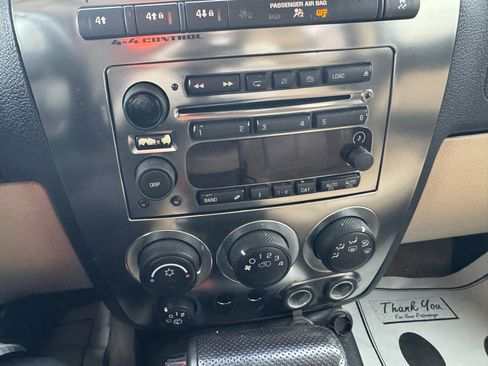 Used 2007 HUMMER H3 Adventure image 19