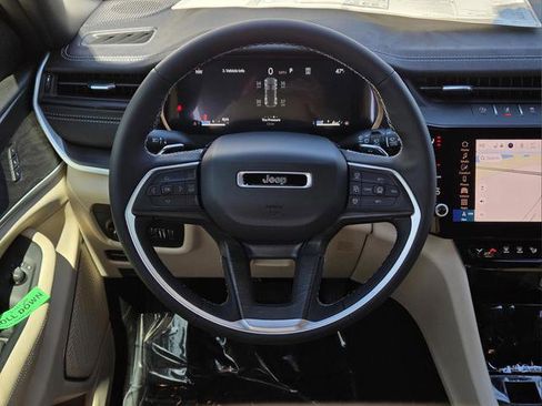 New 2026 Jeep Grand Cherokee Limited RWD image 27