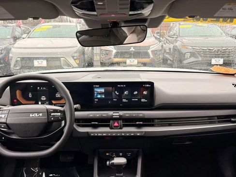 Used 2025 Kia K4 image 15