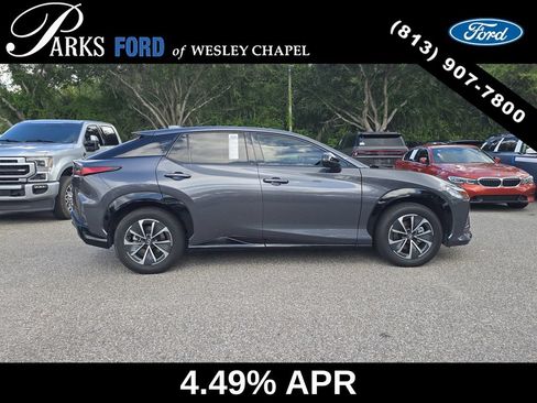 Used 2024 Lexus RZ 300e Premium FWD image 4