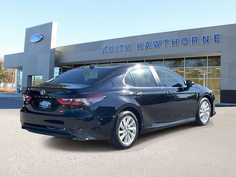 Used 2023 Toyota Camry LE w/ Convenience Package FWD image 6