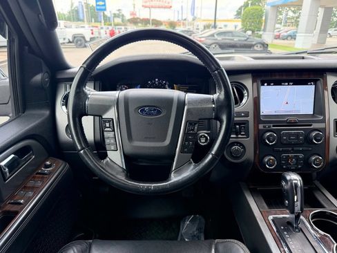 Used 2017 Ford Expedition Platinum AWD/4WD image 13