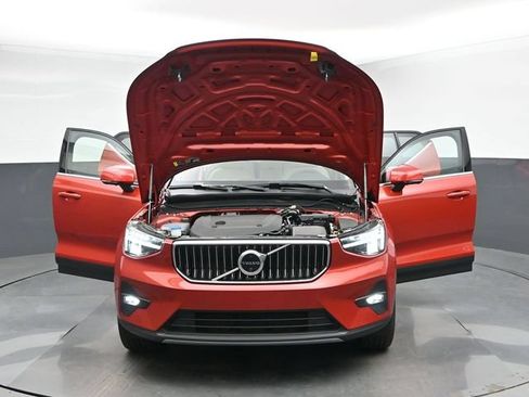 Used 2025 Volvo XC40 B5 Plus AWD/4WD image 51
