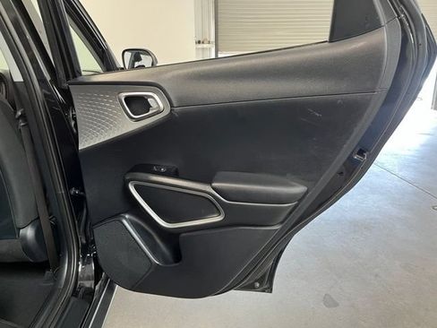 Used 2024 Kia Soul LX w/ Option Group 015 FWD image 16