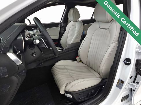 Used 2025 Genesis G70 3.3T Advanced image 18