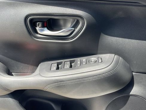 Used 2024 Honda HR-V LX image 22
