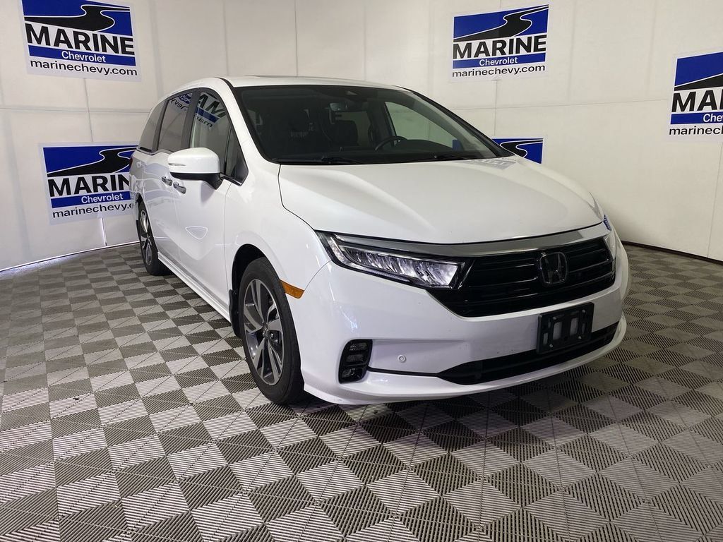 Used 2024 Honda Odyssey Touring image 1