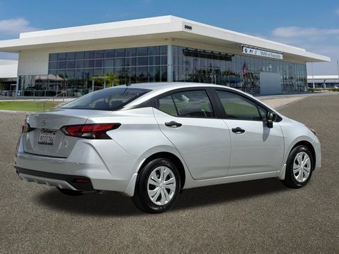Used 2025 Nissan Versa S w/ Trunk Package FWD image 10