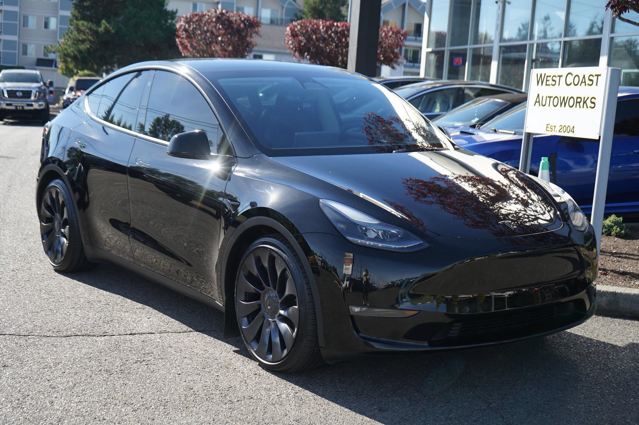 Used 2022 Tesla Model Y Performance AWD/4WD image 7