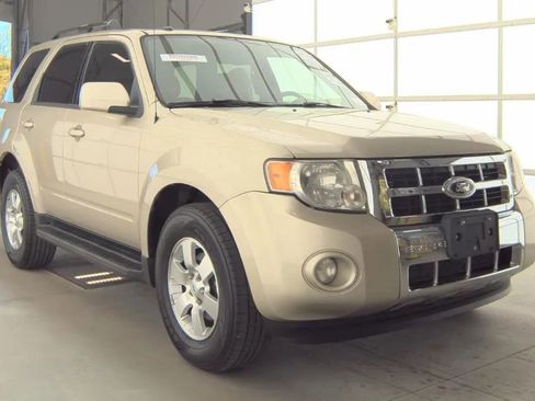 Used 2010 Ford Escape Limited AWD/4WD image 2