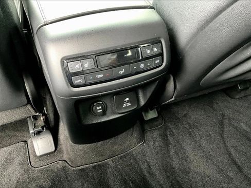 Used 2024 Hyundai Palisade Limited image 25