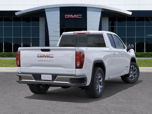 New 2026 GMC Sierra 1500 SLE w/ Preferred Package AWD/4WD image 4