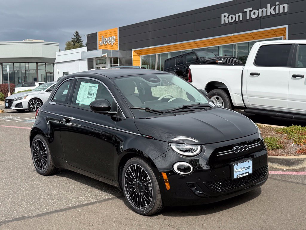 New 2026 FIAT 500 e Icona w/ Quick Order Package 21R FWD image 2