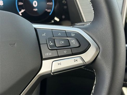 New 2026 Volkswagen Atlas Cross Sport SE image 11