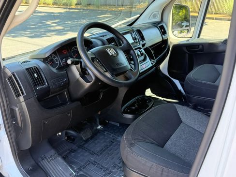 Used 2021 RAM ProMaster 2500 FWD image 12