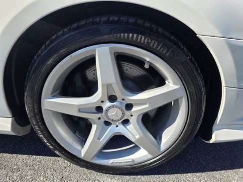 Used 2012 Mercedes-Benz SLK 250 image 35