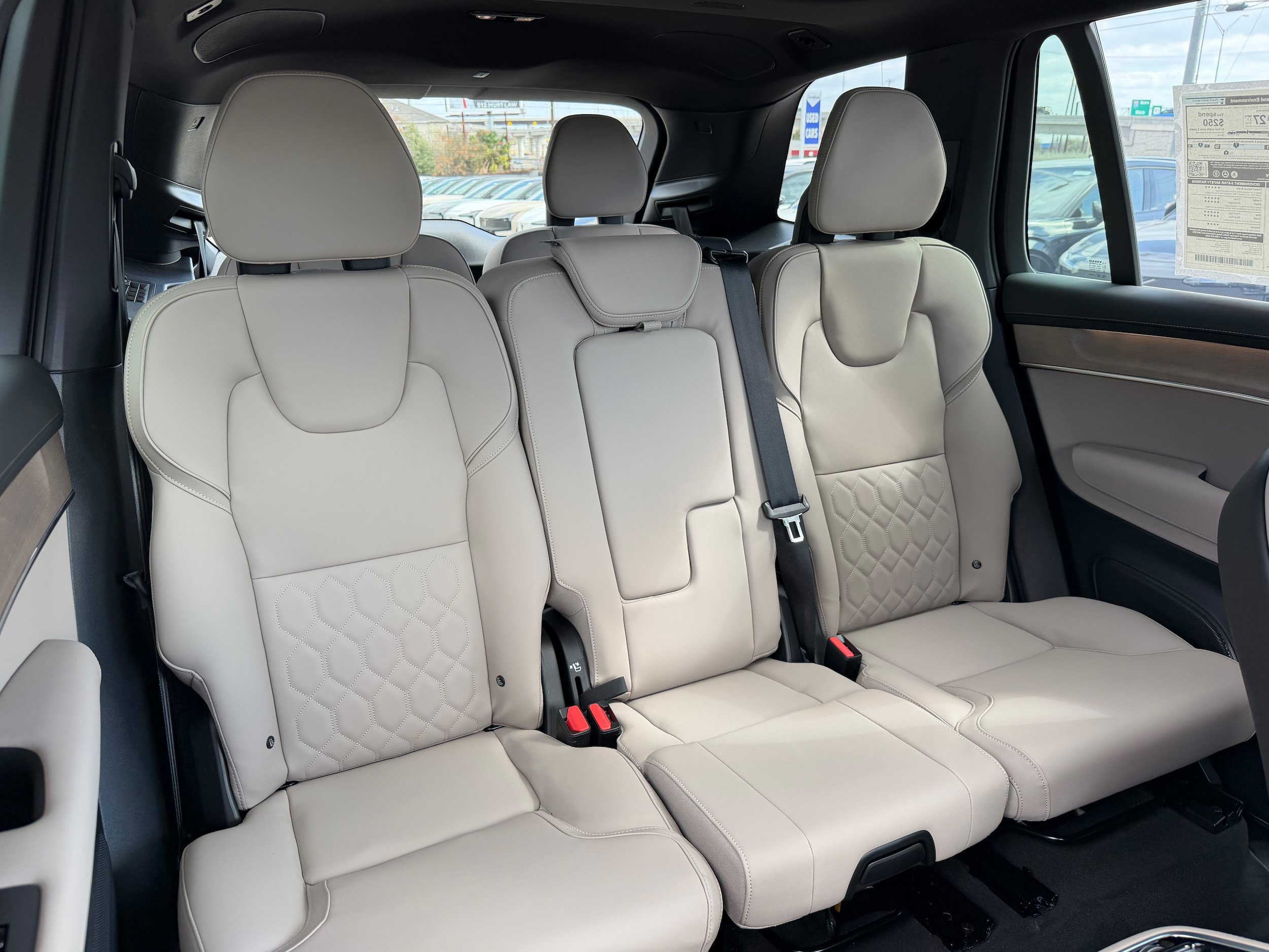 New 2026 Volvo XC90 T8 Plus AWD/4WD image 10