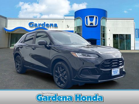 Used 2025 Honda HR-V Sport image 1