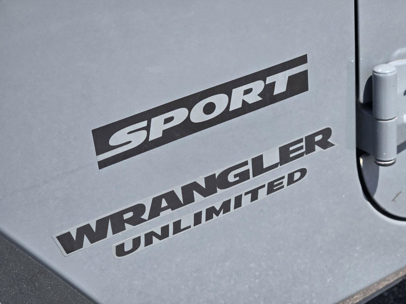 Used 2015 Jeep Wrangler Unlimited Sport w/ Quick Order Package 24S AWD/4WD image 12