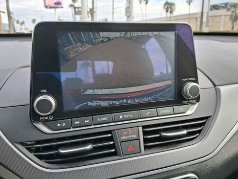 Used 2023 Nissan Altima 2.5 SR image 18