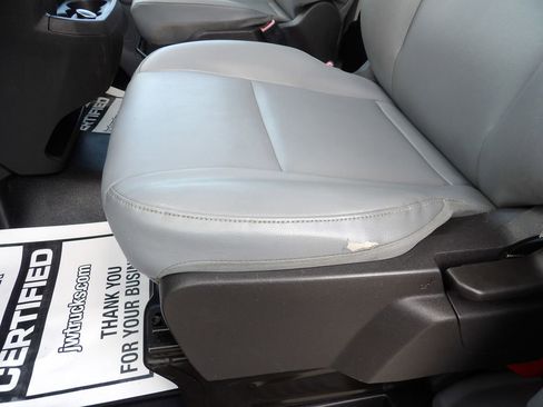 Used 2019 Ford Transit 250 138 image 18