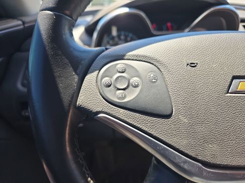 Used 2016 Chevrolet Impala LTZ FWD image 21