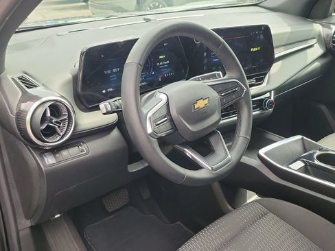 Certified 2025 Chevrolet Equinox LT FWD image 19