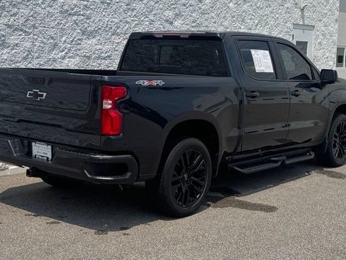 Used 2022 Chevrolet Silverado 1500 RST w/ Convenience Package II AWD/4WD image 3