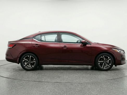 Used 2025 Nissan Sentra SV image 11