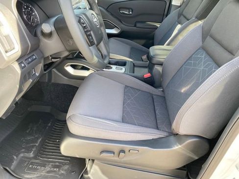 New 2026 Nissan Frontier SV image 10