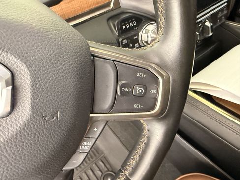 Used 2022 RAM 1500 Limited w/ Trailer Tow Group (B) AWD/4WD image 17