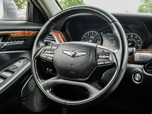 Used 2019 Genesis G90 5.0 Ultimate RWD image 14