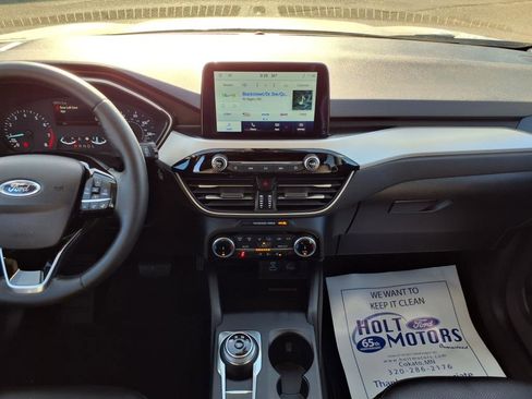 Used 2022 Ford Escape SEL image 15
