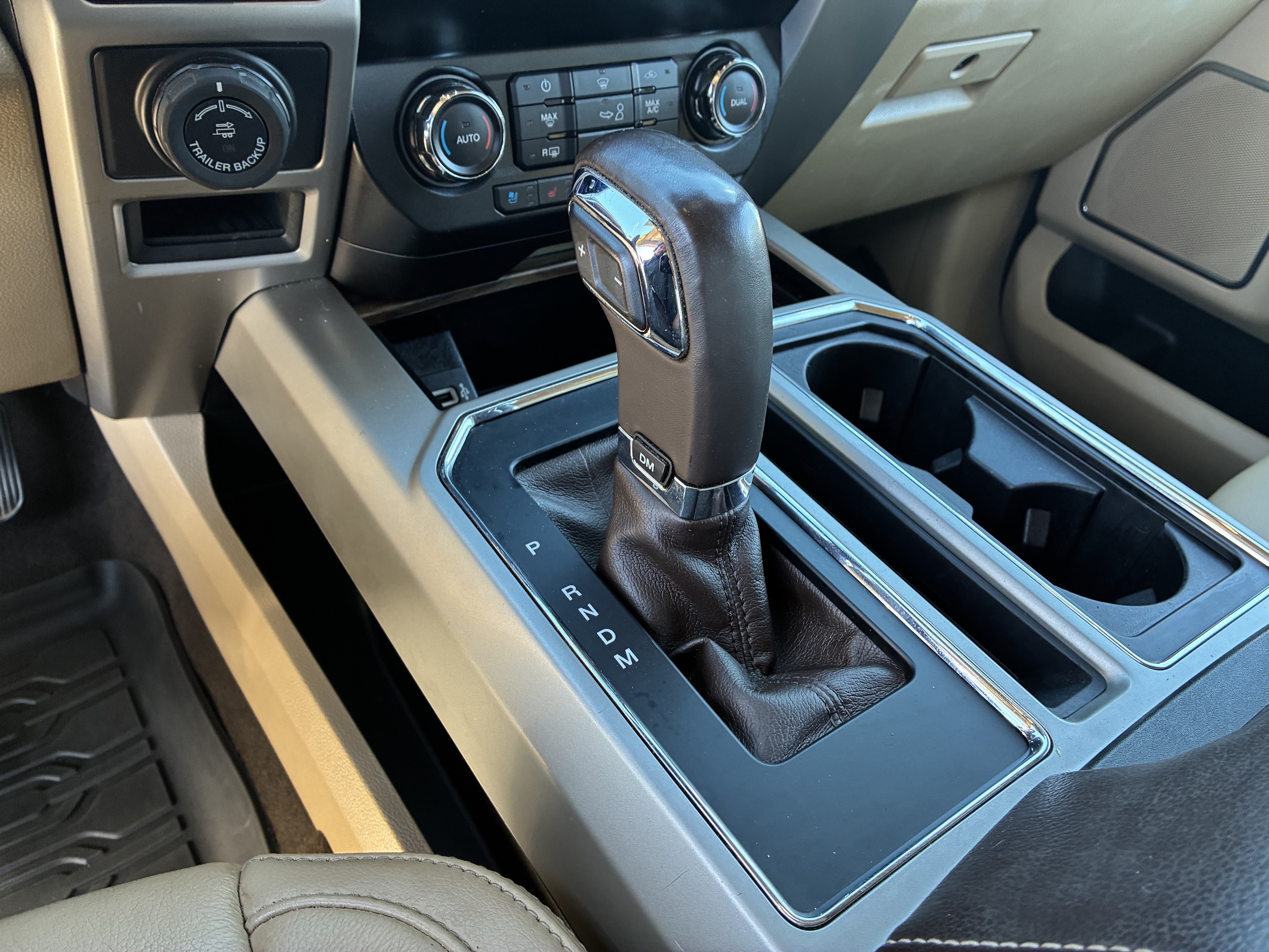 Used 2019 Ford F150 Lariat w/ Trailer Tow Package AWD/4WD image 33