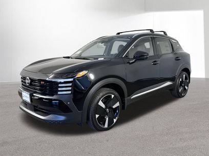 New 2026 Nissan Kicks SR w/ Cold Weather Package