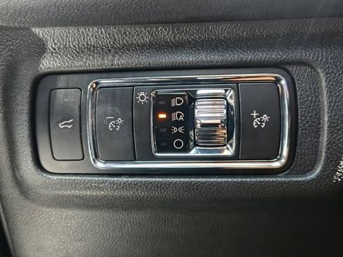 Used 2023 Lincoln Corsair FWD image 25