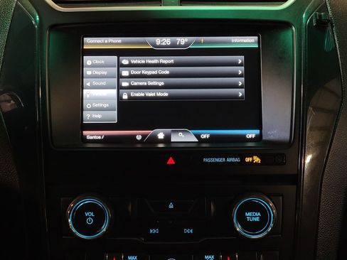 Used 2016 Ford Explorer XLT w/ Equipment Group 201A FWD image 25