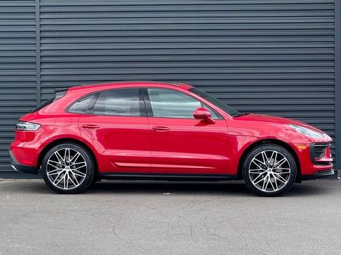 New 2026 Porsche Macan AWD/4WD image 8