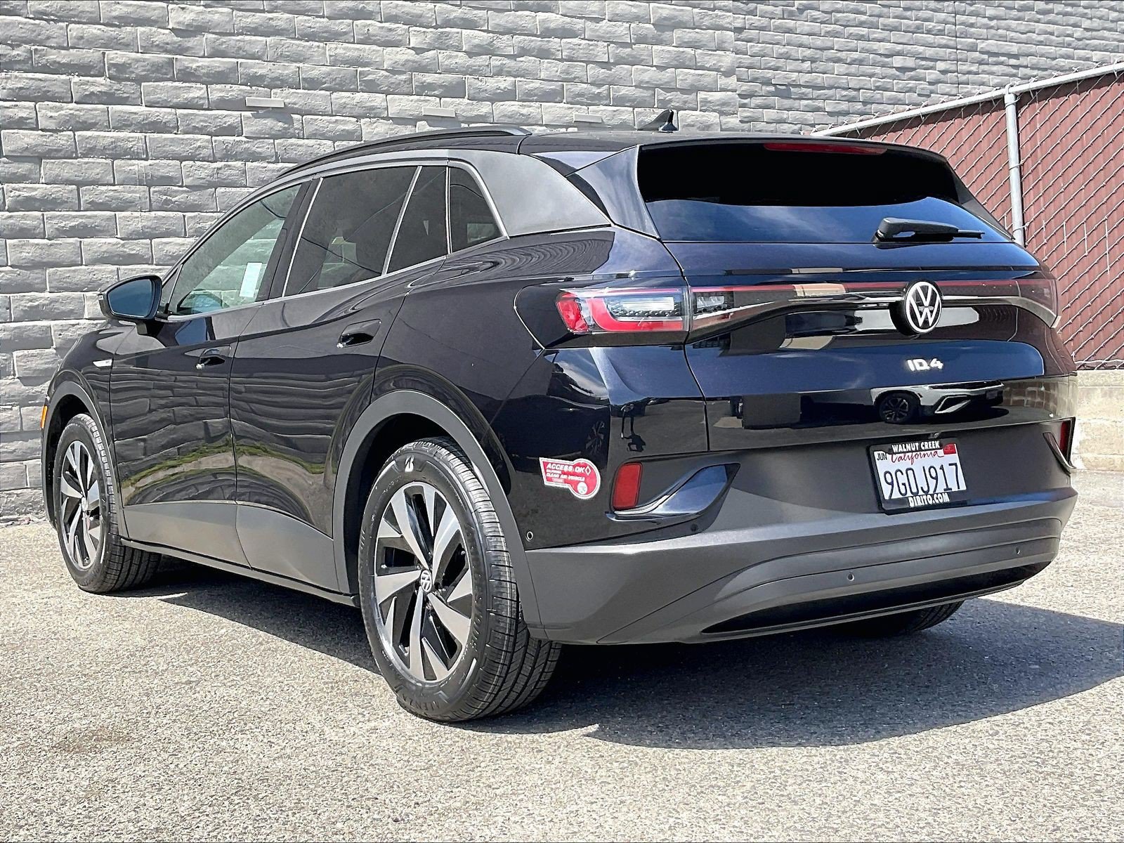 Certified 2023 Volkswagen ID.4 Pro RWD image 9