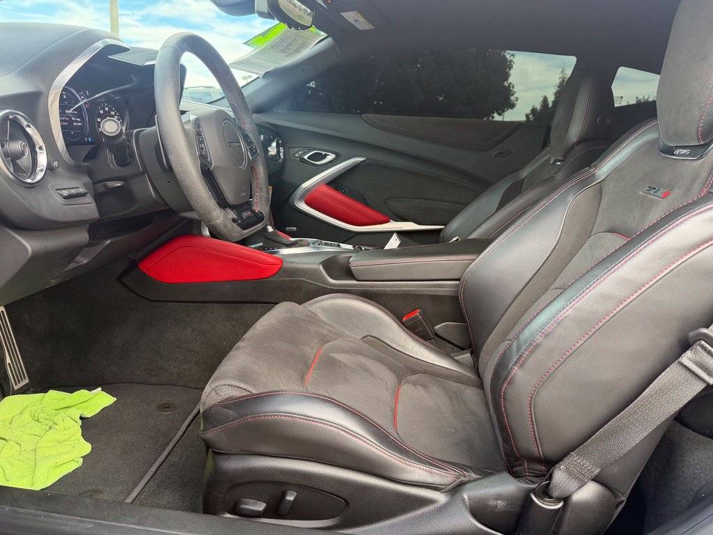 Used 2022 Chevrolet Camaro ZL1 RWD image 13