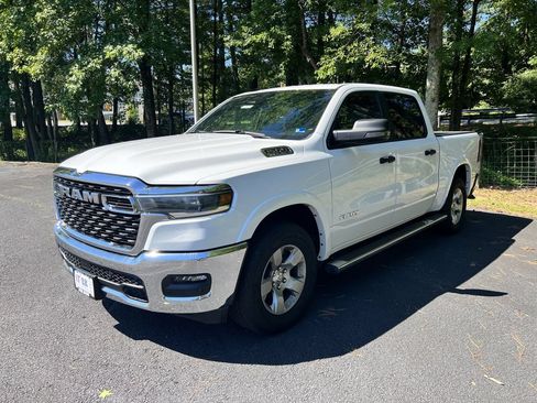Certified 2025 RAM 1500 Big Horn AWD/4WD image 7