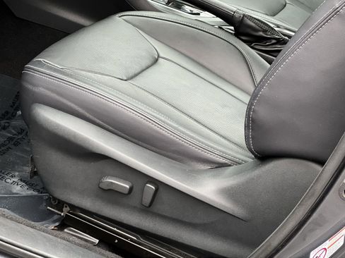 Used 2018 Subaru Impreza 2.0i Limited image 12