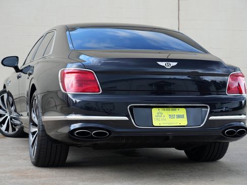 Used 2023 Bentley Flying Spur Azure AWD/4WD image 6